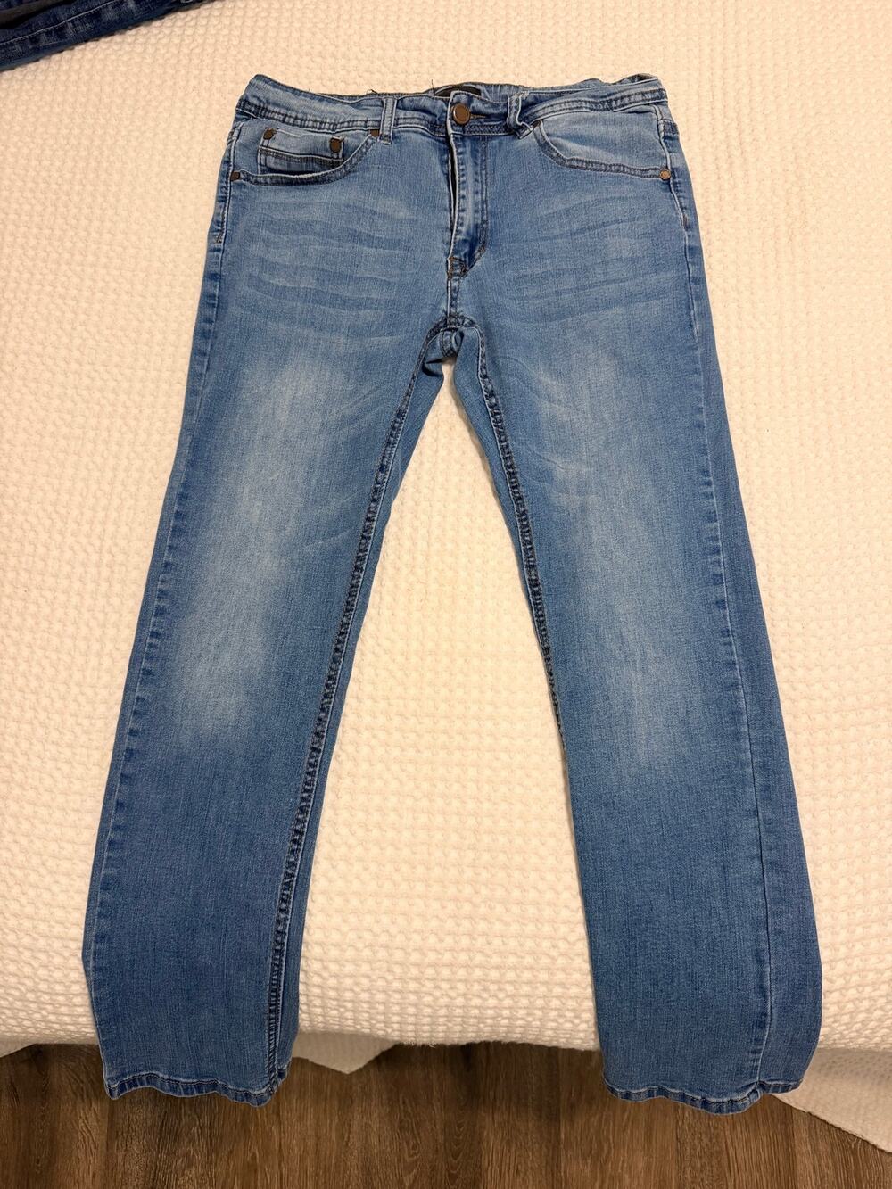 Steve’s Jeans Men’s Light Wash Denim Jeans 30/30